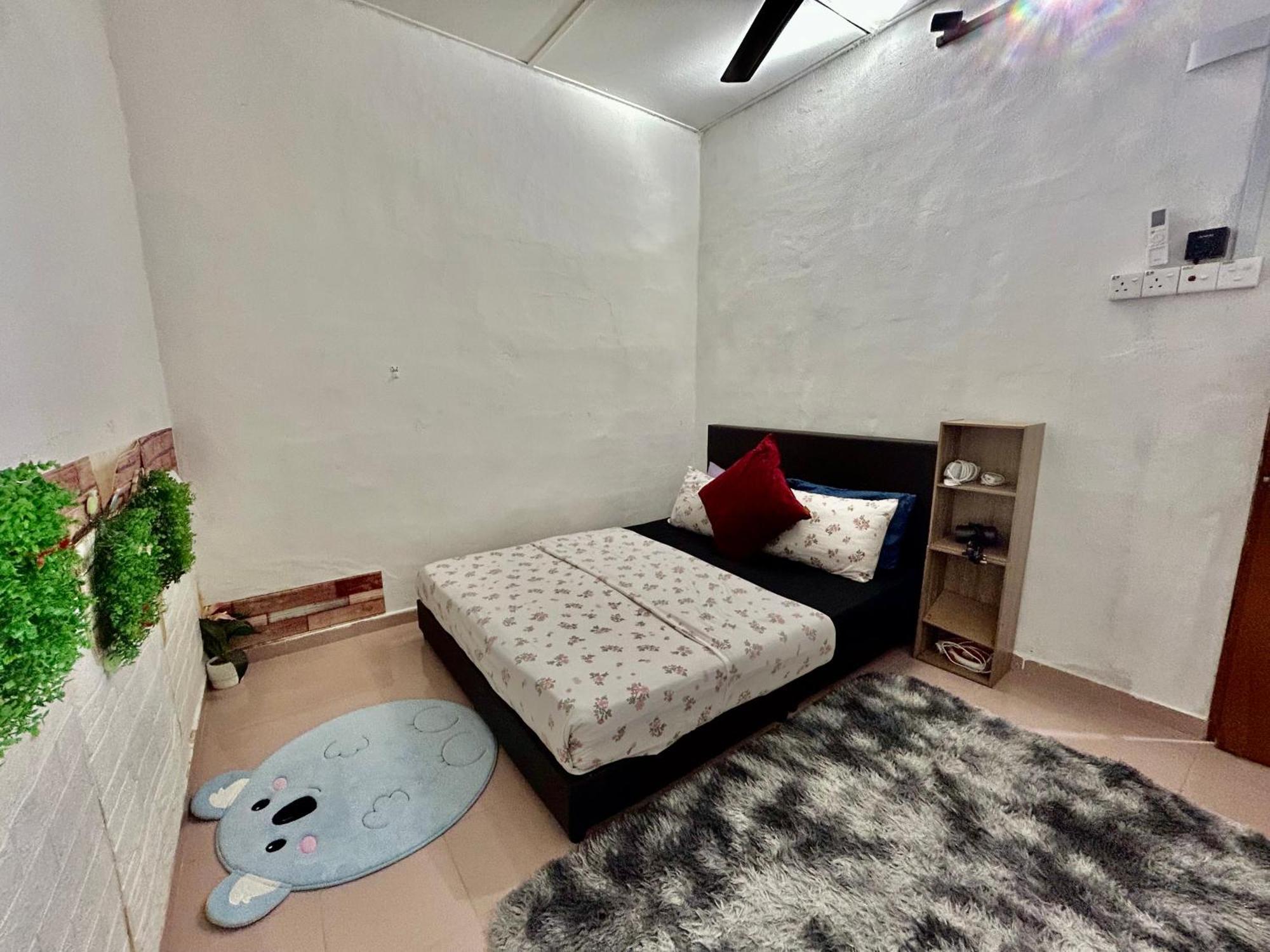 Cozy 255 Entire 3 Bedroom House At Alma ブキッ・ムルタジャム エクステリア 写真