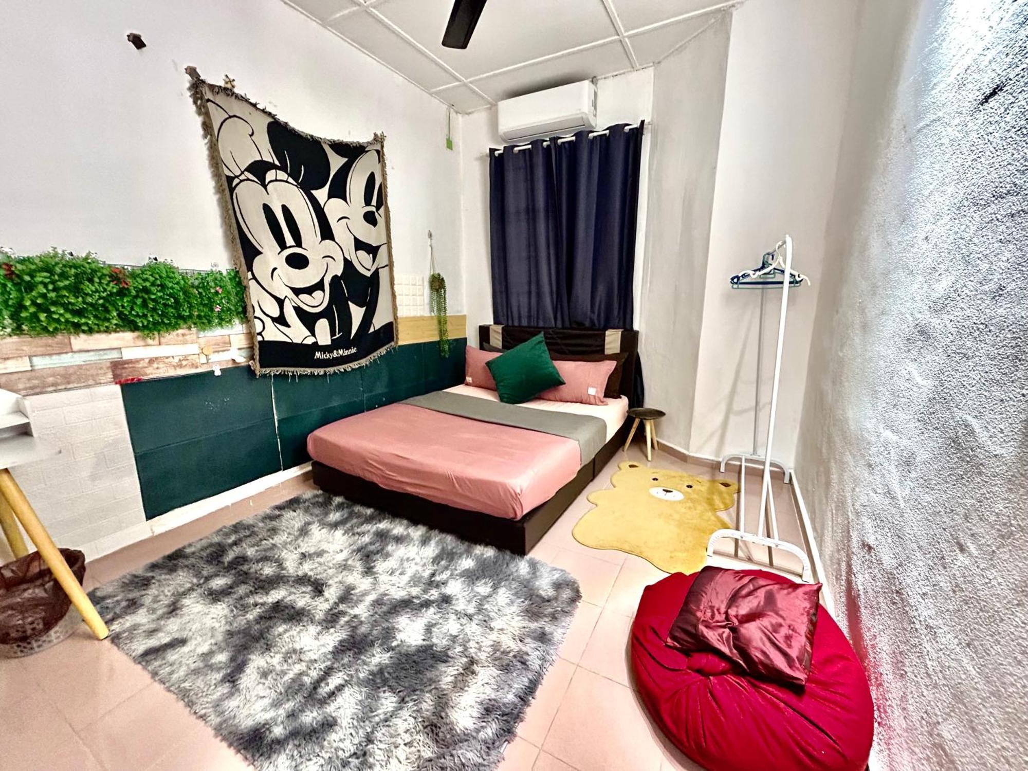 Cozy 255 Entire 3 Bedroom House At Alma ブキッ・ムルタジャム エクステリア 写真